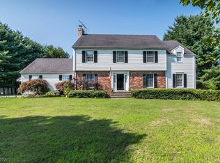 6 Kings Ct, Budd Lake, NJ 07828
