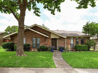 3029 Castle Rock Ln, Garland, TX 75044