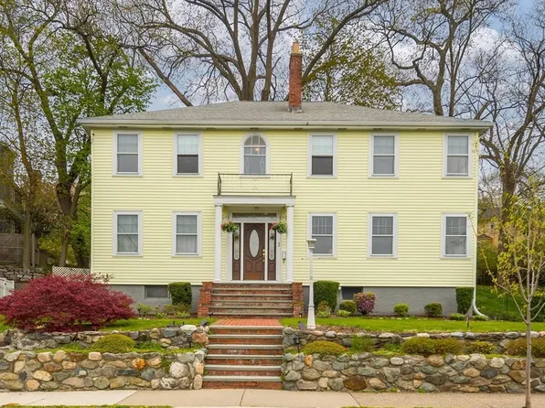 82-84 E Side Pkwy, Newton, MA 02458