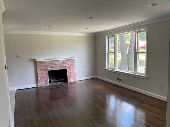 4th image of 5922 Pratt St
