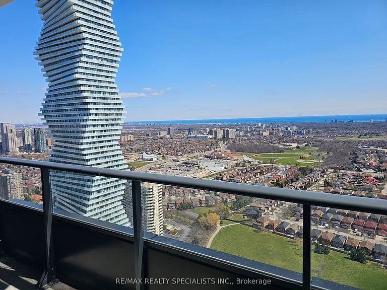 448 Burnhamthorpe Rd W #3810 — Photo 11