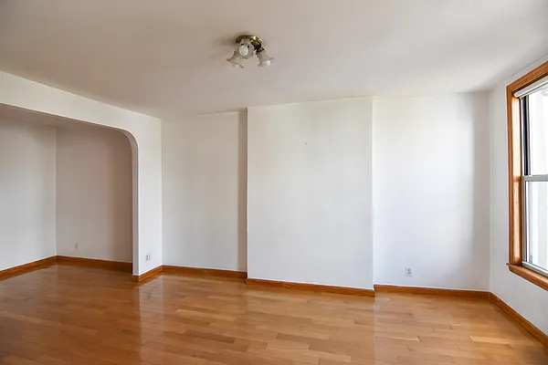 Rented by The Agency | media 7