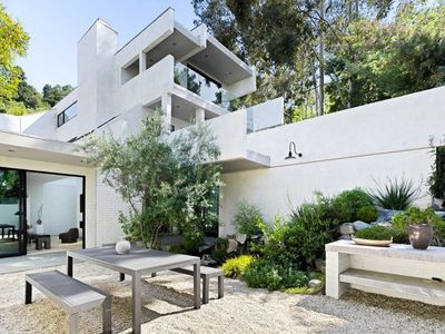 11210 Briarcliff Ln, Studio City, CA, 91604
