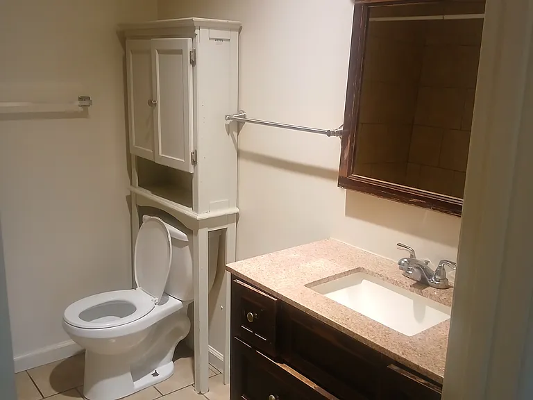 1556 Valle Vista Ave — Photo 14