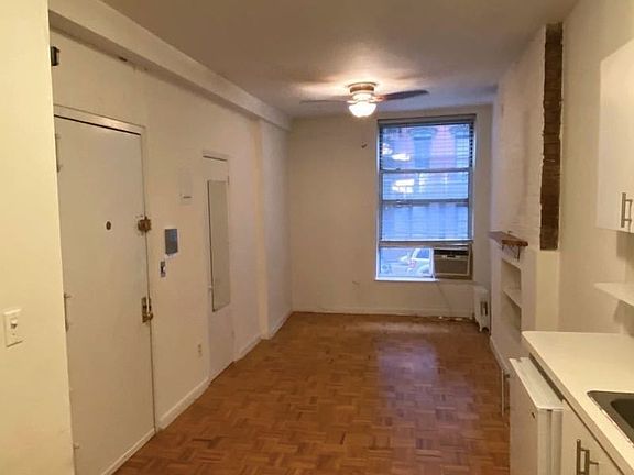 5th image of 336 E 6th St APT 1FE