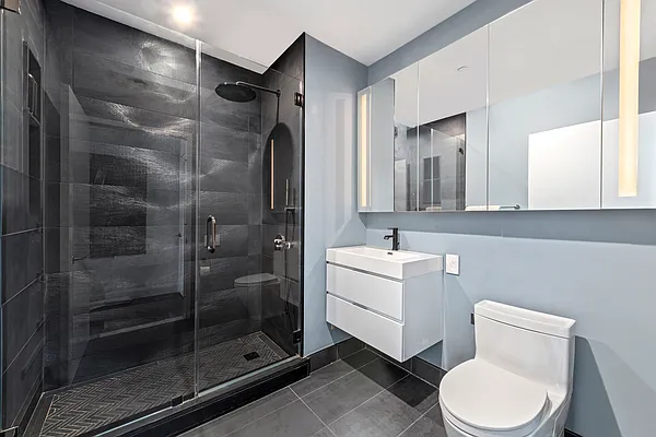 Rented by SERHANT. | media 7
