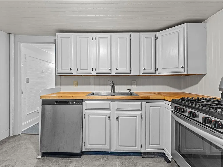 21 Hyde St #2 — Photo 12