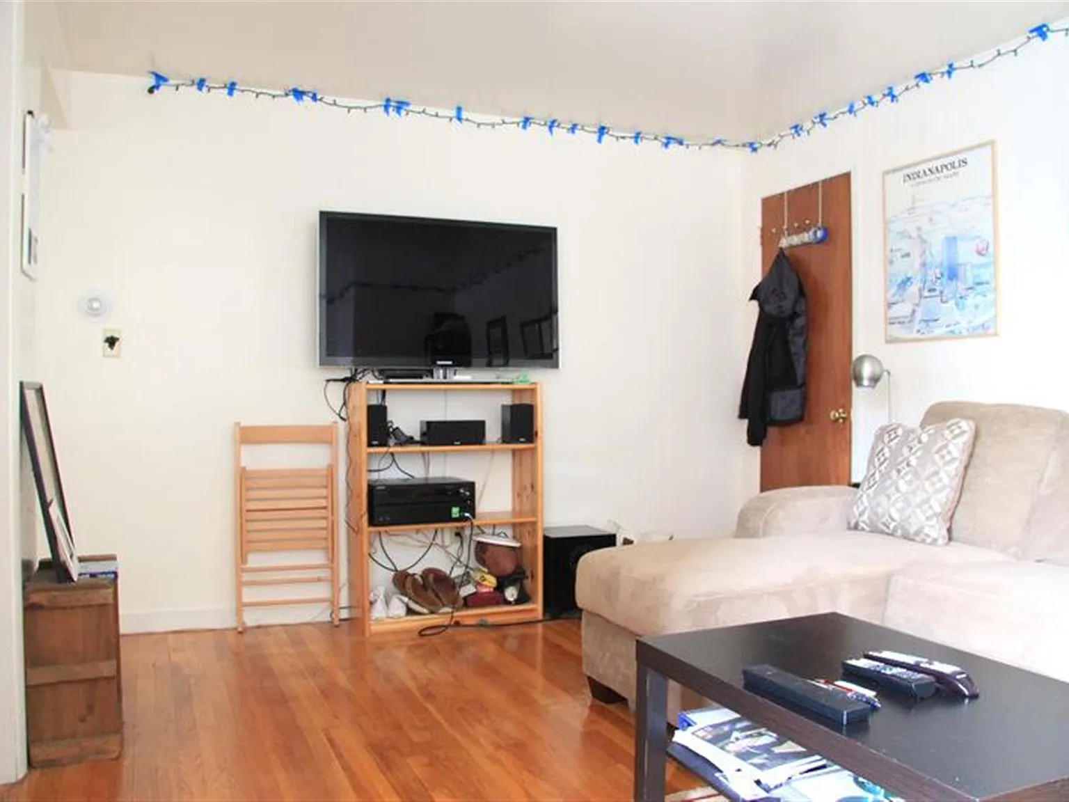 898 Massachusetts Ave — Photo 2