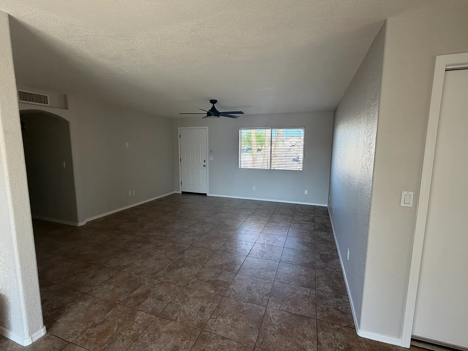 3 bed, 1202 sqft, $1,500 — Photo 1