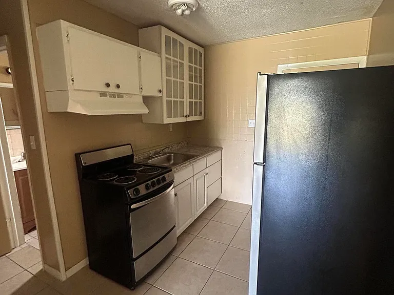 8657 64th Ct — Photo 3