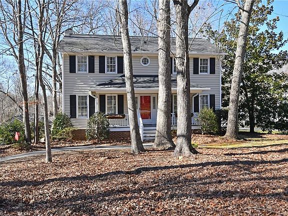 2nd image of 424 Roller Mill Dr