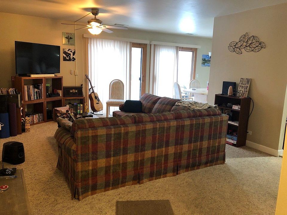 Living Room - Large 18x13