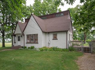 3022 W Dickman Rd, Springfield, MI 49037