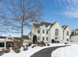 5907 Clifton Oaks Dr, Clarksville, MD 21029