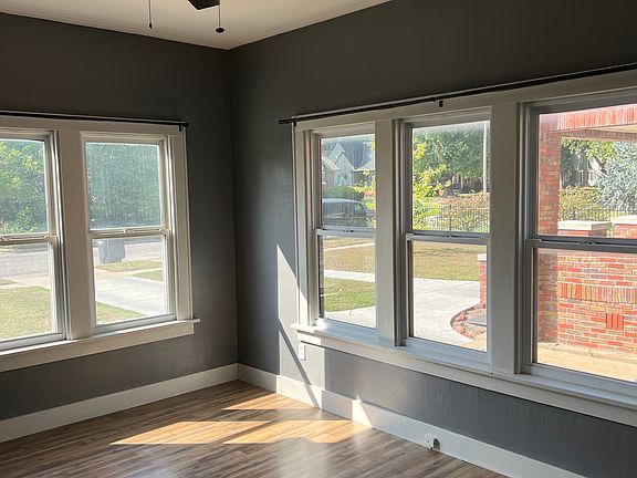 Front first floor bedroom.