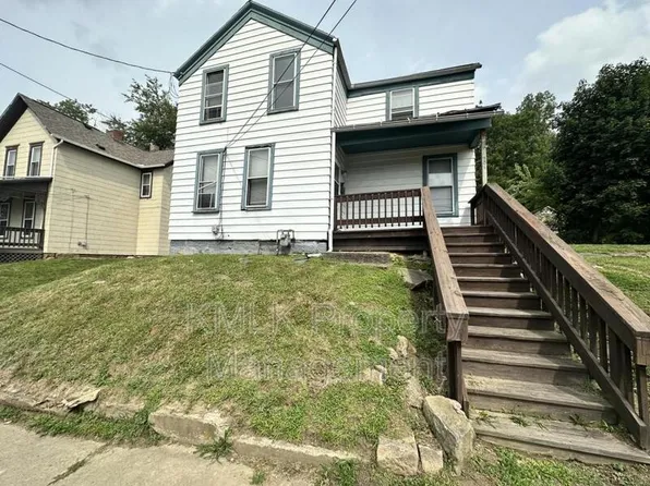 581 Allyn St, Akron, OH 44311