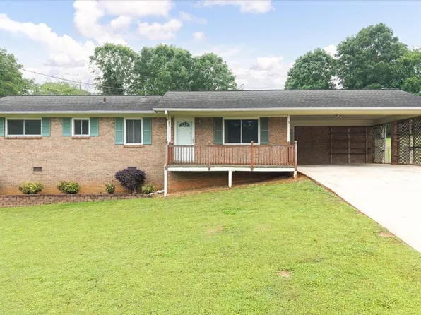 4642 Elmhurst Dr, Douglasville, GA 30135