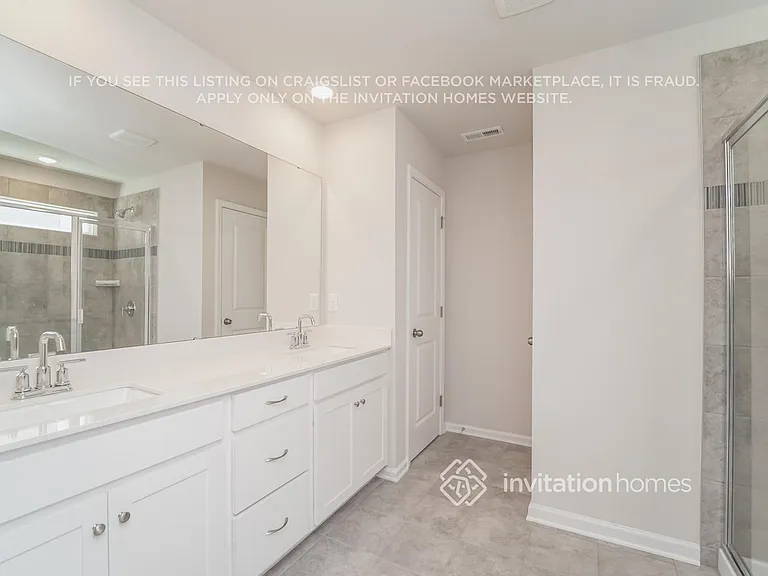 7346 Echoing Hills Ln — Photo 14