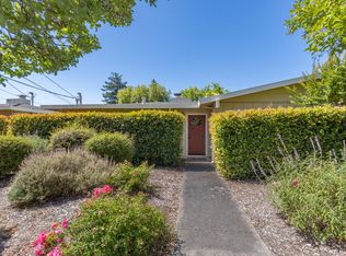 121 W Macarthur St, Sonoma, CA 95476