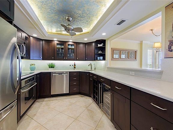 4th image of 2170 Gulf Shore Blvd N APT 73W