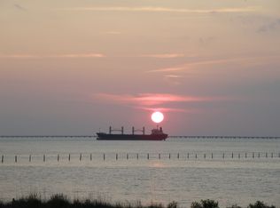 2568 Ocean Shore Ave, Virginia Beach, VA 23451