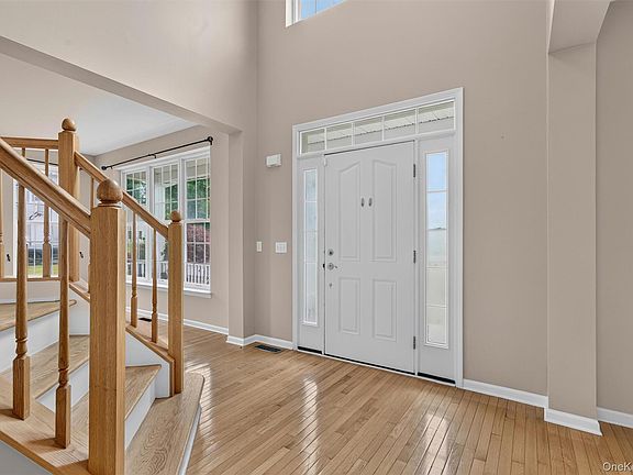 5th image of 5 Oldwyck Crescent