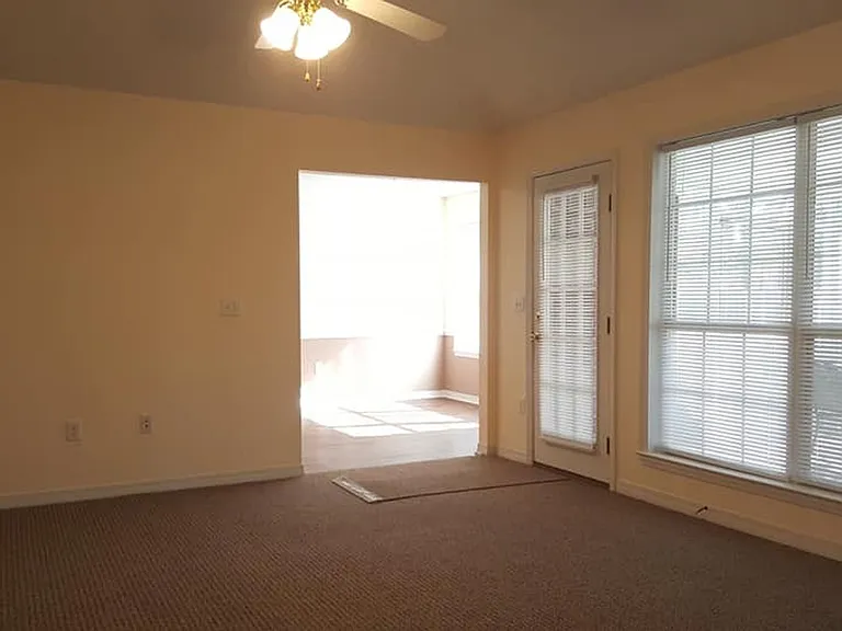 502 Meadow Ln — Photo 55
