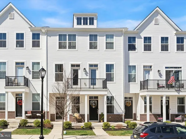 389 Foundry St, Phoenixville, PA 19460