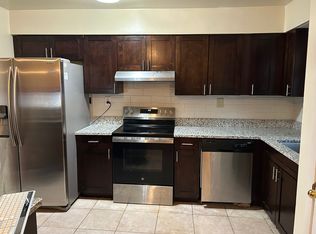 1060 Hugo St, Norfolk, VA 23513