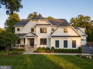 402 Mashie Dr SE, Vienna, VA 22180