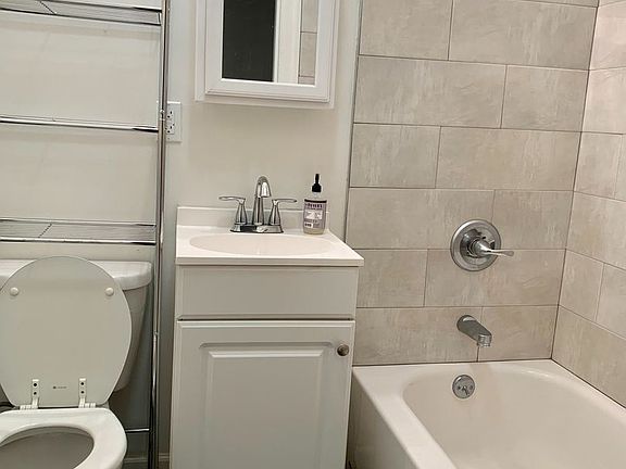 3rd image of 838 Hyde St APT 9