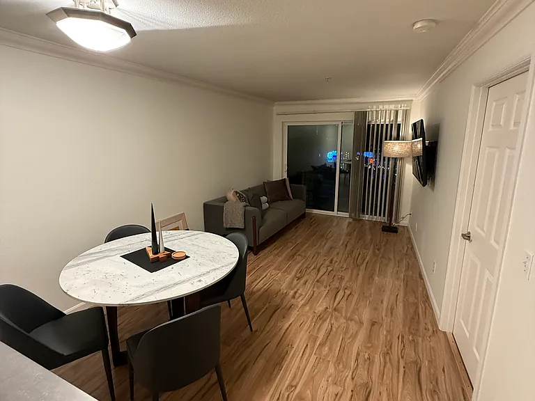 621 5th Ave N #208 — Photo 6
