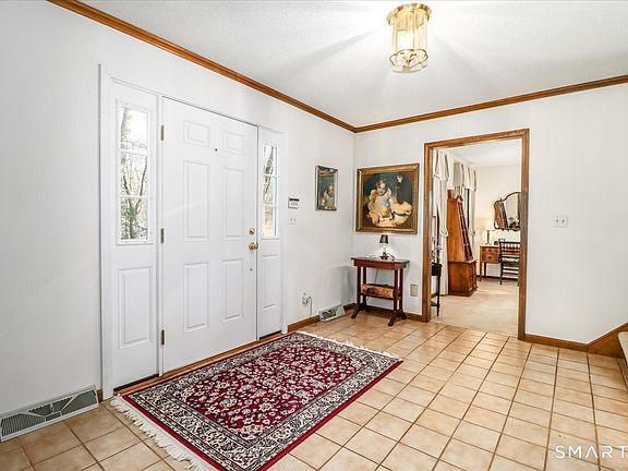 2nd image of 185 Quaker Farms Road