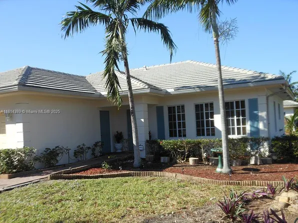 325 NW 17th Ave, Pompano Beach, FL 33069