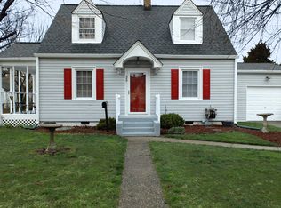 35 Davis Ave, Newport News, VA 23601