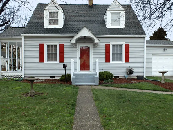 35 Davis Ave, Newport News, VA 23601