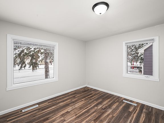 5th image of 2014 1st Ave N