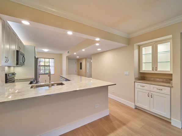 1101 Pinecrest Cir APT E