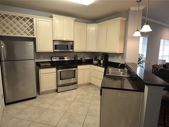 4th image of 700 15th St Unit 3309
