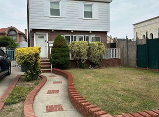 7575 180th St, Fresh Meadows, NY 11366