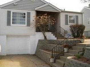 5105 Pratt St, Omaha, NE 68104