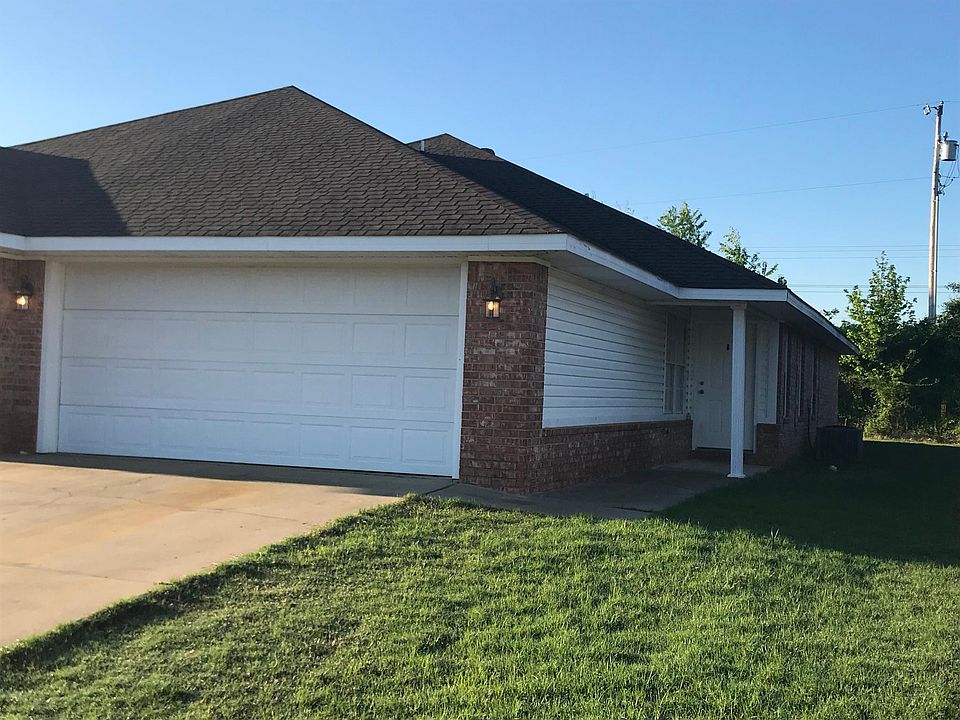 1st image of 2015 Plum Creek Ln #B