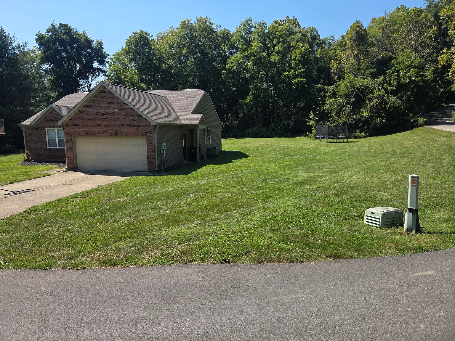 3 bed, 1502 sqft, $2,000 — Photo 2