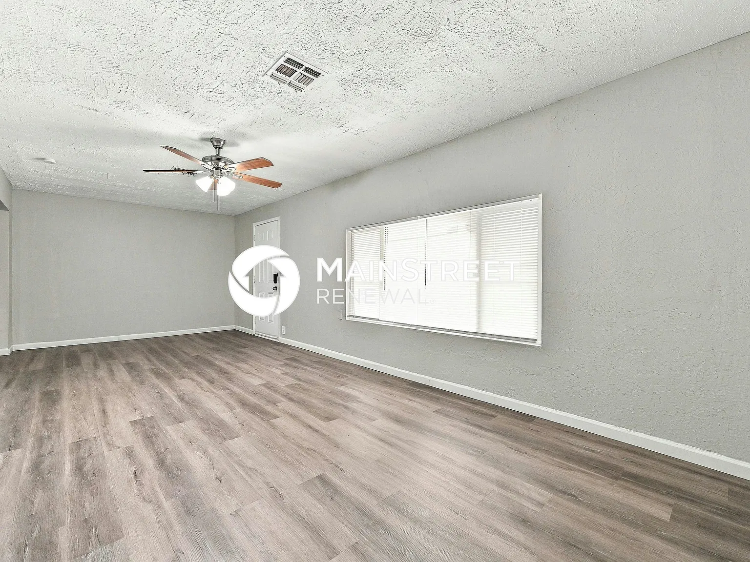 1310 W Ironwood Dr — Photo 2