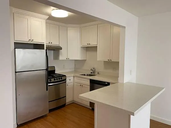 220 Fair Oaks St #6 photo 1