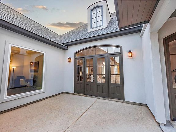 4th image of 17612 Greens Ct