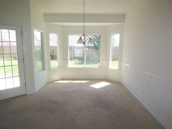 3rd image of 6625 E Lane Ave
