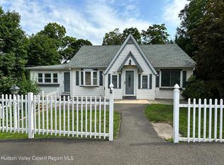 4 Van Wagner Rd, Lloyd, NY 12528