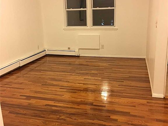 4th image of 9207 242nd St Floor 3