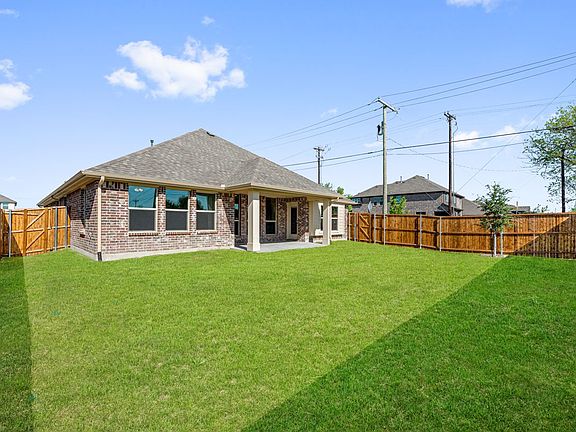 3rd image of 1917 Emerald Vista Blvd